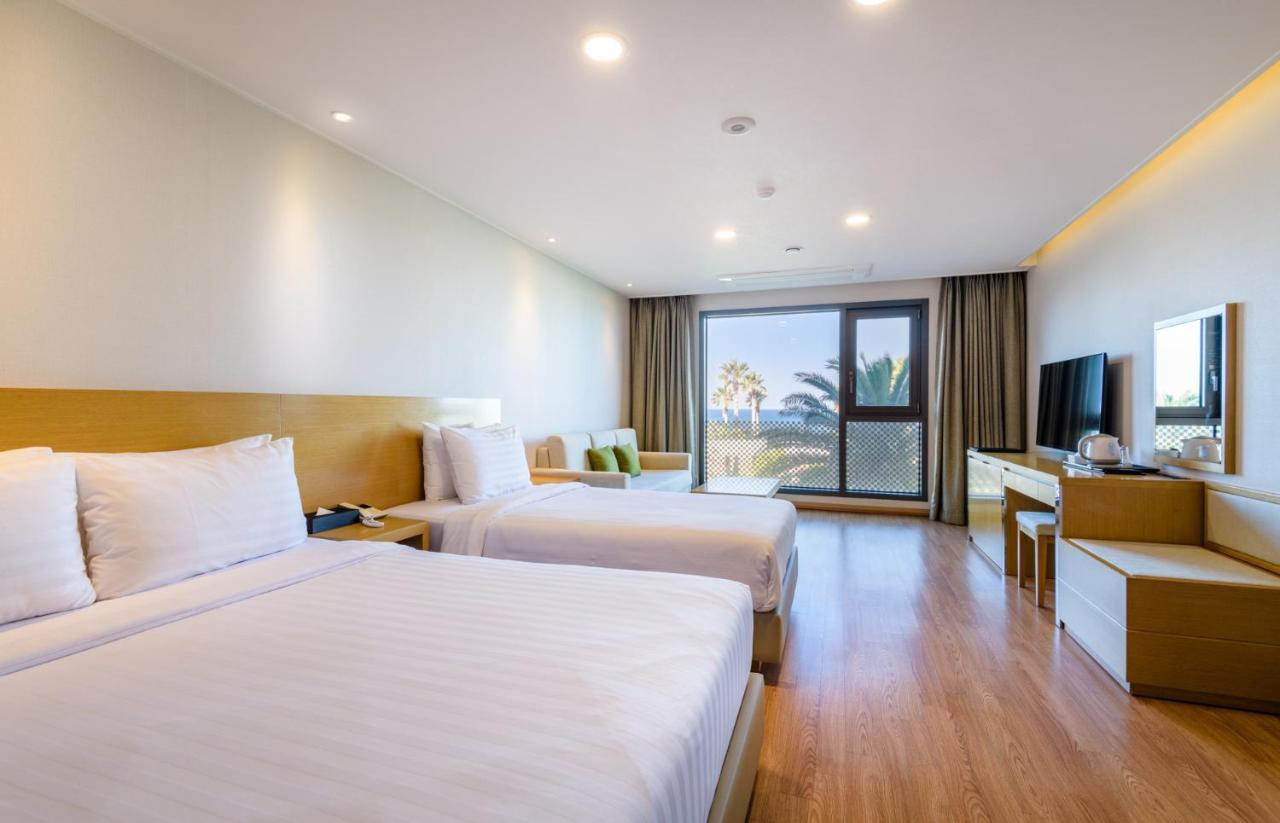 Uni Hotel Чеджудо Экстерьер фото